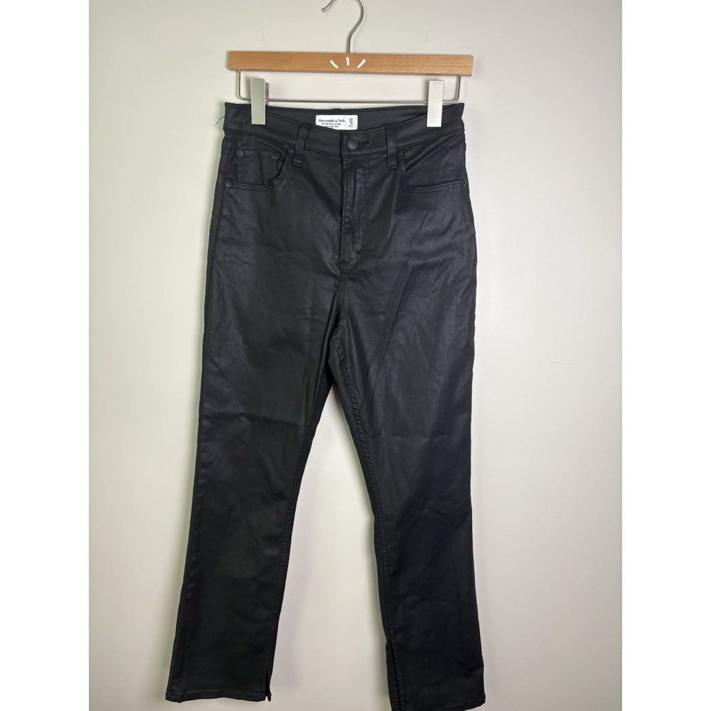 Abercrombie & Fitch - 90's Slim Straight Ultra High Rise Black Coated Pants